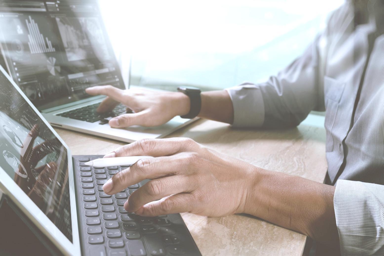 Teilnehmer arbeitet an praktischen Link-Building-Strategien